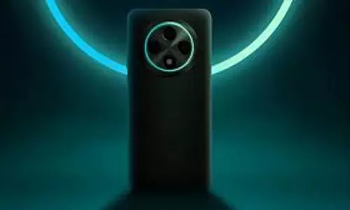32MP के सेल्फी कैमरा और 80 वॉट सुपरवूक चार्जिंग वाले OPPO हजारों रूपए की छूट