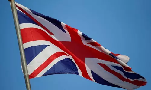 पूर्वी तुर्किस्तान से UK के लिए नई सीधी उड़ानों से आपूर्ति शृंखलाओं में जबरन श्रम की आशंका बढ़ी पूर्वी तुर्किस्तान से UK के लिए नई सीधी उड़ानों से आपूर्ति शृंखलाओं में जबरन श्रम की आशंका बढ़ी