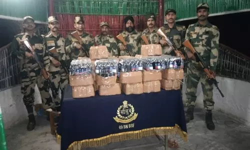 BSF ने भारत-बांग्लादेश सीमा पर भारी मात्रा में मादक पदार्थ और प्रतिबंधित सामान जब्त किया
