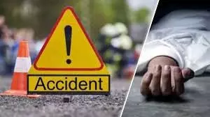 Bihar:ट्रक ने बाइक सवारों को कुचला, एक की मौत Bihar:ट्रक ने बाइक सवारों को कुचला, एक की मौत