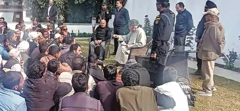 राज्य का दर्जा बहाल करने से विकास को गति मिलेगी: डॉ. फारूक अब्दुल्ला राज्य का दर्जा बहाल करने से विकास को गति मिलेगी: डॉ. फारूक अब्दुल्ला
