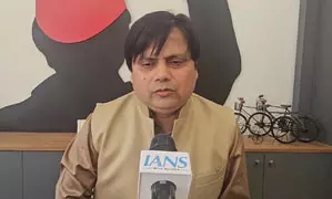 बजट में किसानों और मजदूरों के लिए कुछ नहीं, महंगाई बढ़ी : सपा प्रवक्ता फखरुल हसन चांद बजट में किसानों और मजदूरों के लिए कुछ नहीं, महंगाई बढ़ी : सपा प्रवक्ता फखरुल हसन चांद