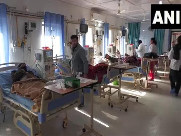 दवाइयाँ, डायलिसिस, सीटी स्कैन--एबी-पीएमजेएवाई के तहत Poonch जिला अस्पताल में निःशुल्क सेवाएँ दवाइयाँ, डायलिसिस, सीटी स्कैन--एबी-पीएमजेएवाई के तहत Poonch जिला अस्पताल में निःशुल्क सेवाएँ