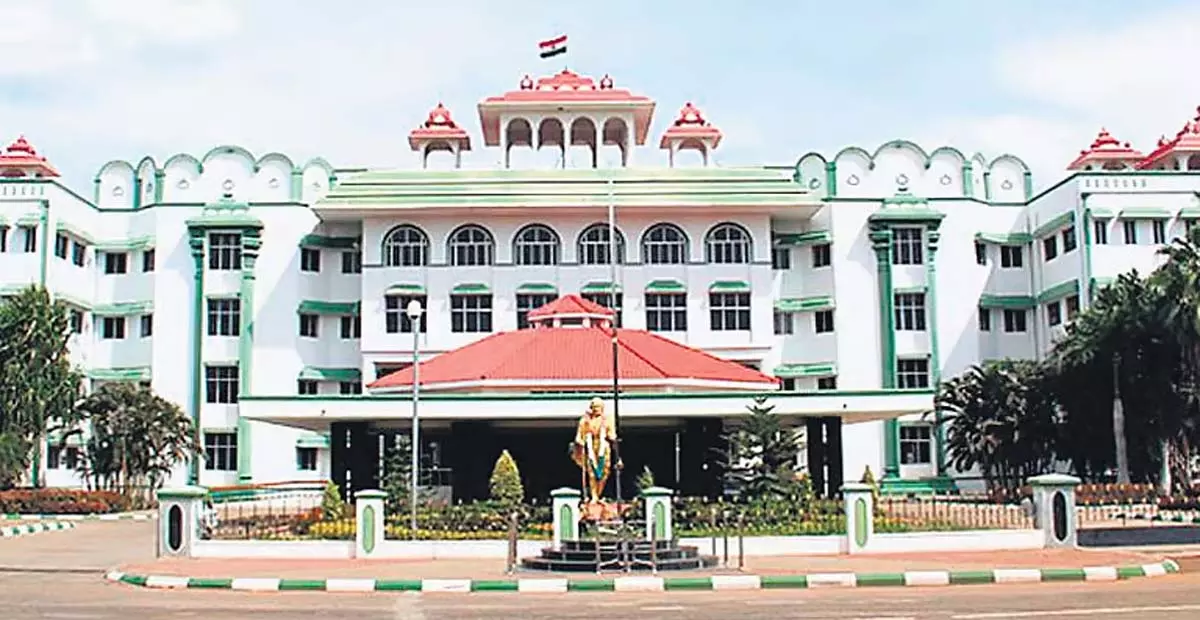 Tamil Nadu: मद्रास उच्च न्यायालय ने पुदुक्कोट्टई प्रशासन को जनहित याचिका पर विचार करने का निर्देश दिया Tamil Nadu: मद्रास उच्च न्यायालय ने पुदुक्कोट्टई प्रशासन को जनहित याचिका पर विचार करने का निर्देश दिया
