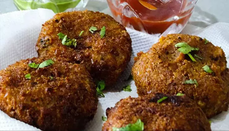 Chole Cutlet: सुबह-सुबह मिल जाए ये चटपटी डिश तो पूरा दिन रहेगा रिलैक्स Chole Cutlet: सुबह-सुबह मिल जाए ये चटपटी डिश तो पूरा दिन रहेगा रिलैक्स