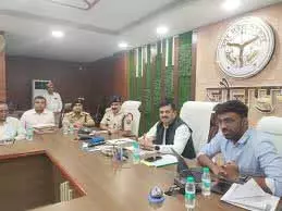 DC GBL ने जिला, क्षेत्रीय अधिकारियों के साथ परिचयात्मक बैठक की अध्यक्षता की DC GBL ने जिला, क्षेत्रीय अधिकारियों के साथ परिचयात्मक बैठक की अध्यक्षता की