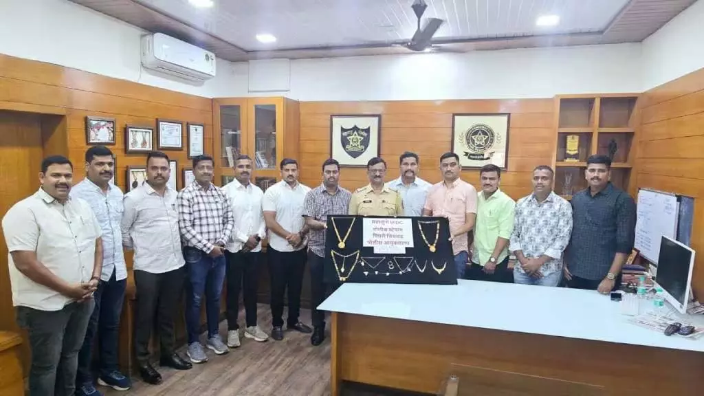 टी-शर्ट के आधार पर चोरी के आरोपी की पहचान कर उसे गिरफ्तार कर लिया टी-शर्ट के आधार पर चोरी के आरोपी की पहचान कर उसे गिरफ्तार कर लिया