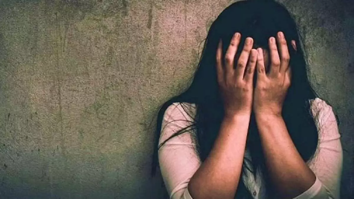 Kanpur में छत्तीसगढ़ की छात्रा से दुष्कर्म, धर्मांतरण का बना रहा था दबाव Kanpur में छत्तीसगढ़ की छात्रा से दुष्कर्म, धर्मांतरण का बना रहा था दबाव