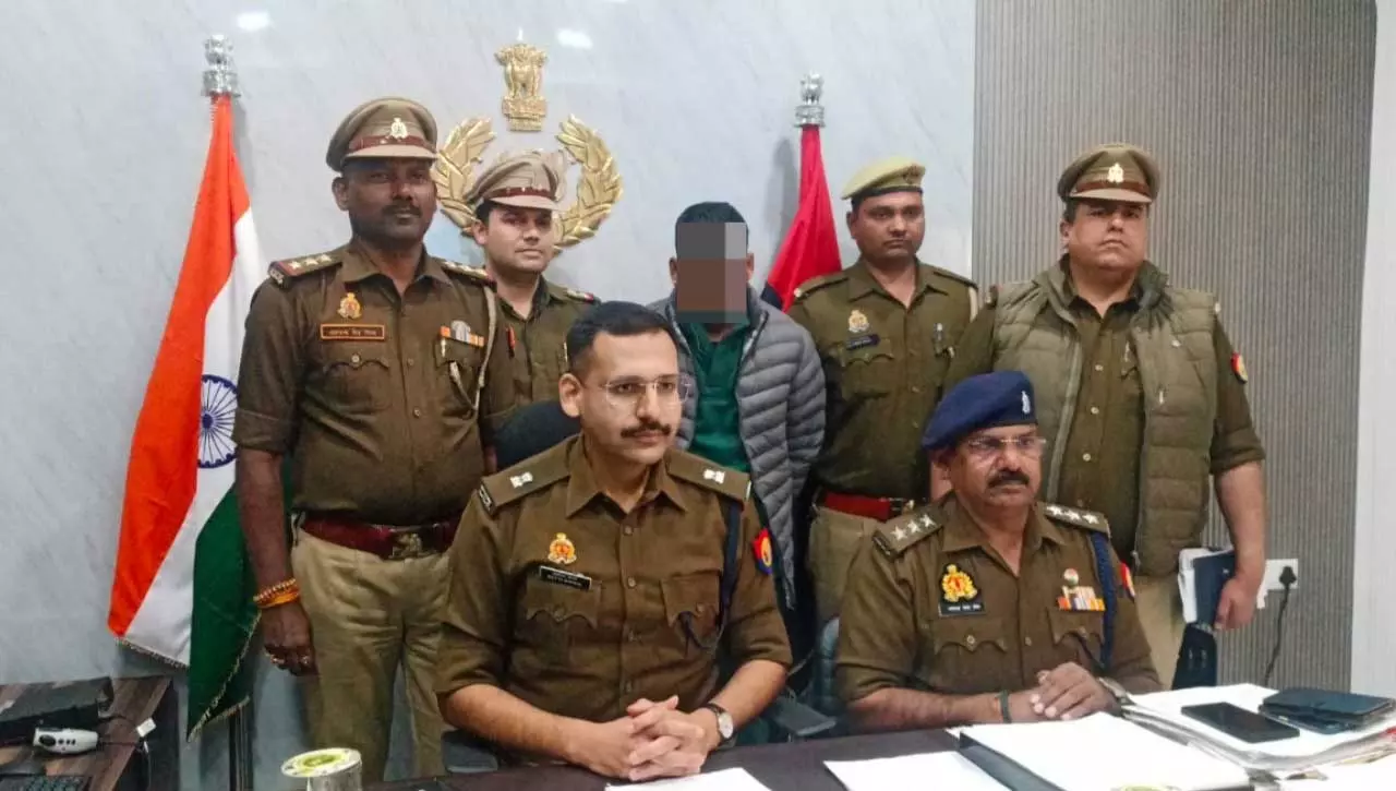 अवैध संबंध के चलते जीजा ने अपने दोस्तों के साथ मिलकर की थी साली की हत्या, जला दिया शव अवैध संबंध के चलते जीजा ने अपने दोस्तों के साथ मिलकर की थी साली की हत्या, जला दिया शव
