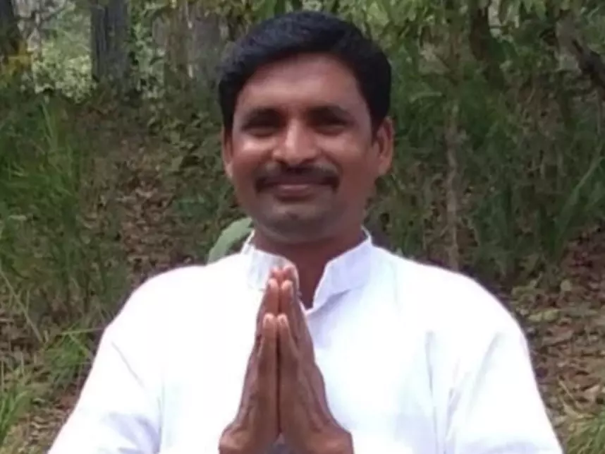 नक्सलियों ने नेता को सजा ए मौत दी नक्सलियों ने नेता को सजा ए मौत दी