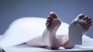 Sagar : बाइक सवार पिता-पुत्र के ऊपर से गुजरी बस, दोनों की मौत Sagar : बाइक सवार पिता-पुत्र के ऊपर से गुजरी बस, दोनों की मौत