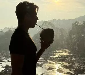 Sidharth Malhotra ने कोच्चि बैकवाटर की शांत सुंदरता का आनंद लिया Sidharth Malhotra ने कोच्चि बैकवाटर की शांत सुंदरता का आनंद लिया