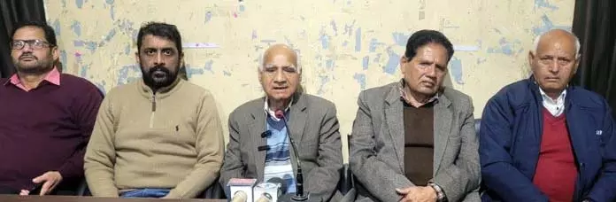 Sabha: प्रशासन ने गुरु रवि दास शोभा यात्रा की अनुमति में देरी की Sabha: प्रशासन ने गुरु रवि दास शोभा यात्रा की अनुमति में देरी की