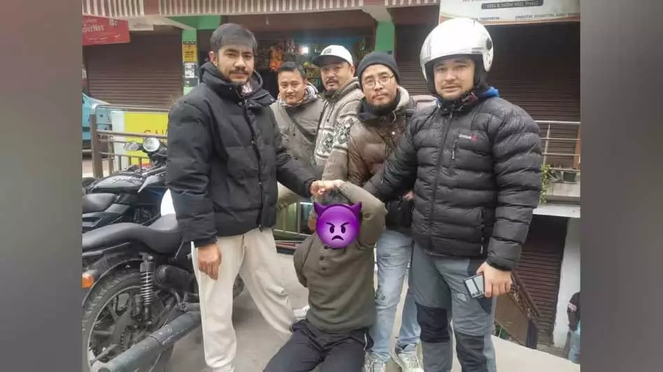 Sikkim पुलिस ने गूगल पे घोटाले के आरोप में एक व्यक्ति को गिरफ्तार Sikkim पुलिस ने गूगल पे घोटाले के आरोप में एक व्यक्ति को गिरफ्तार