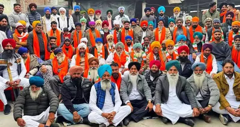 कांग्रेस कार्यकर्ताओं ने AAP के खिलाफ प्रदर्शन किया कांग्रेस कार्यकर्ताओं ने AAP के खिलाफ प्रदर्शन किया