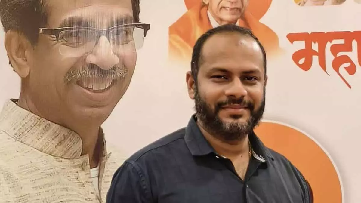 पूर्व-शिवसेना (UBT) नगरसेवक स्व सहित 4 लोग रंगदारी की साजिश में गिरफ्तार पूर्व-शिवसेना (UBT) नगरसेवक स्व सहित 4 लोग रंगदारी की साजिश में गिरफ्तार