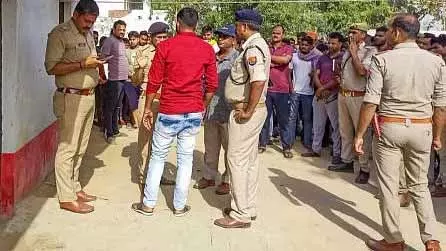 UP के अपनी साली के साथ बलात्कार और हत्या की सुपारी देने के लिए बैंक से लोन लिया UP के अपनी साली के साथ बलात्कार और हत्या की सुपारी देने के लिए बैंक से लोन लिया