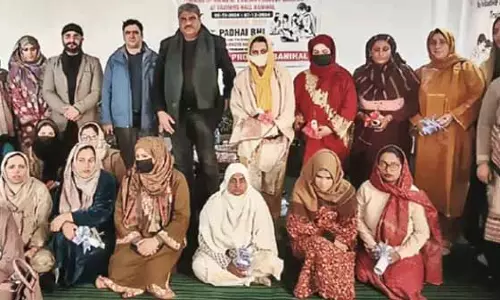 सज्जाद शाहीन ने आंगनवाड़ी कार्यकर्ताओं को नियुक्ति आदेश वितरित किए