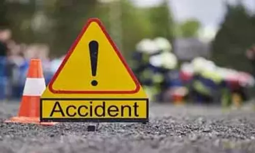 जम्मू-कश्मीर के रामबन में वाहन के खाई में गिरने से 1 की मौत, 3 घायल
