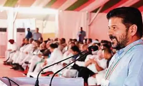 Telangana: विधानसभा में केंद्र के पक्षपात को उजागर करेंगे: सीएम रेवंत रेड्डी Telangana: विधानसभा में केंद्र के पक्षपात को उजागर करेंगे: सीएम रेवंत रेड्डी