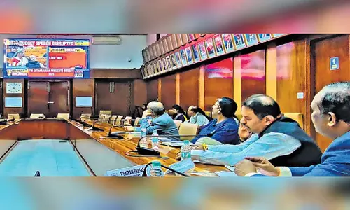 Karnataka: एमएसई के विकास पर ध्यान केंद्रित करें, उद्योग निकायों की सराहना Karnataka: एमएसई के विकास पर ध्यान केंद्रित करें, उद्योग निकायों की सराहना