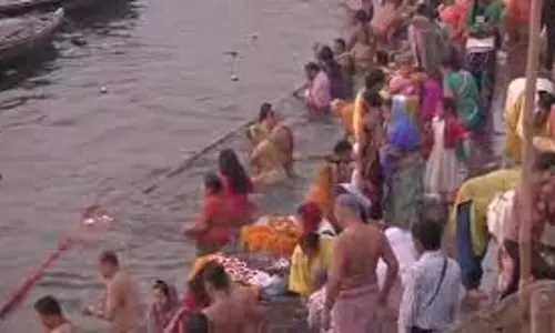 Haridwar: बसंत पंचमी पर उमड़ी श्रद्धालुओं की भीड़ Haridwar: बसंत पंचमी पर उमड़ी श्रद्धालुओं की भीड़