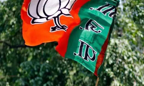 दिल्ली चुनाव से पहले आप के आठ निवर्तमान विधायक भाजपा में शामिल