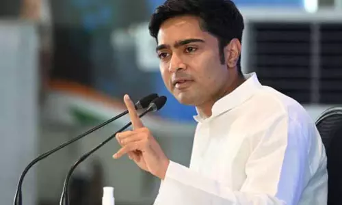 तृणमूल ने 2025 के बजट में बंगाल की उपेक्षा करने के लिए केंद्र की आलोचना की तृणमूल ने 2025 के बजट में बंगाल की उपेक्षा करने के लिए केंद्र की आलोचना की