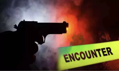 Dehradun: पुलिस और लकड़ी तस्करों के बीच मुठभेड़, एक बदमाश घायल Dehradun: पुलिस और लकड़ी तस्करों के बीच मुठभेड़, एक बदमाश घायल