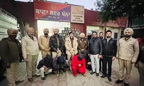 Punjab: प्रतिबंधित प्लास्टिक डोरी के 448 स्पूल के साथ 4 लोग गिरफ्तार Punjab: प्रतिबंधित प्लास्टिक डोरी के 448 स्पूल के साथ 4 लोग गिरफ्तार