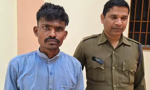 इंडोर स्टेडियम परिसर में चाकू के साथ बदमाश गिरफ्तार
