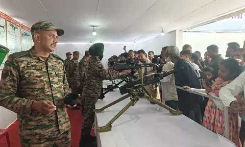 Assam साहित्य सभा में सैन्य शक्ति का प्रदर्शन किया Assam साहित्य सभा में सैन्य शक्ति का प्रदर्शन किया