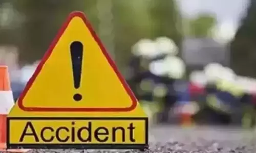 सरस्वती पूजा से लौटते समय 9वीं कक्षा के छात्र की मौत, एक गंभीर रूप से घायल सरस्वती पूजा से लौटते समय 9वीं कक्षा के छात्र की मौत, एक गंभीर रूप से घायल