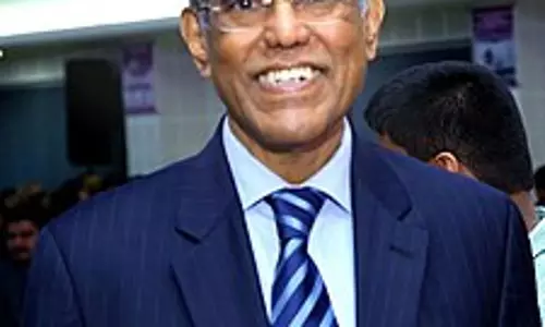 Telangana: पूर्व गवर्नर दुव्वुरी सुब्बाराव केंद्र ने अपनी विकास रणनीति बदली Telangana: पूर्व गवर्नर दुव्वुरी सुब्बाराव केंद्र ने अपनी विकास रणनीति बदली