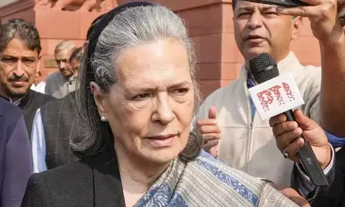 Nagaland :  राष्ट्रपति पर सोनिया की ‘बेचारी’ टिप्पणी से विवाद