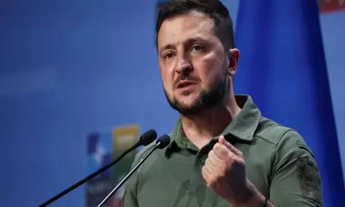 Zelensky ने अंतर्राष्ट्रीय समुदाय से अकारण आक्रमण को समाप्त करने में मदद करने का आग्रह किया Zelensky ने अंतर्राष्ट्रीय समुदाय से अकारण आक्रमण को समाप्त करने में मदद करने का आग्रह किया