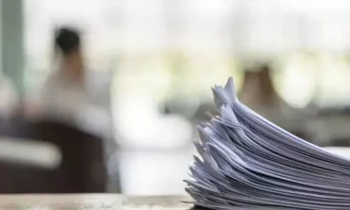 Pune: 40 लाख रुपये में परीक्षा पेपर देने की पेशकश करने वाले फोन कॉल आए, 3 गिरफ्तार Pune: 40 लाख रुपये में परीक्षा पेपर देने की पेशकश करने वाले फोन कॉल आए, 3 गिरफ्तार