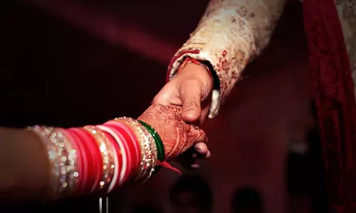 दूल्हे ने बारात में चोली के पीछे गाने पर किया डांस, दुल्हन के पिता ने रद्द कर दी शादी