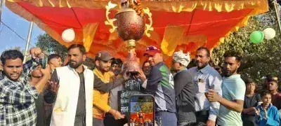 Ballia: श्री हरेराम बाबा क्रिकेट प्रतियोगिता में द्वाबा एकादश बना चैंपियन