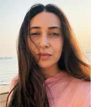 Karisma Kapoor ने अपने नो फिल्टर डेज के जश्न मनाई