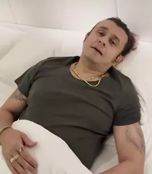 Sonu Nigam ने बीती रात की आपबीती बताई, सरस्वती जी ने मेरा हाथ थामा