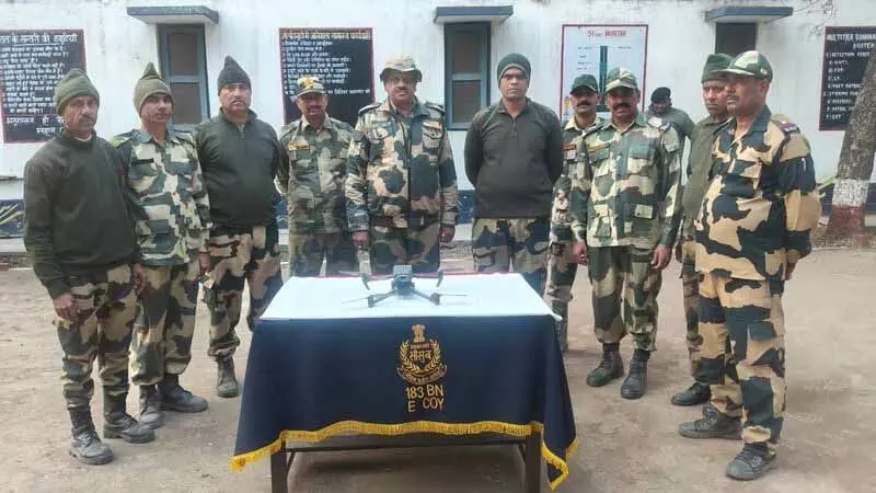 BSF ने अमृतसर सीमा क्षेत्र में ड्रोन जब्त किया