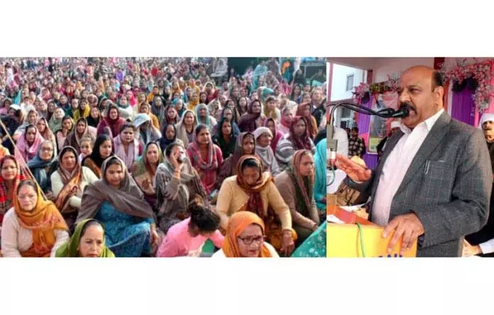 Dy CM: शांतिपूर्ण-संतुष्ट जीवन के लिए संतों की शिक्षाओं का पालन करें Dy CM: शांतिपूर्ण-संतुष्ट जीवन के लिए संतों की शिक्षाओं का पालन करें