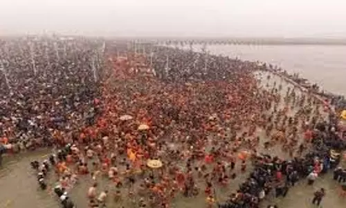 Basant Panchami Amrit Snan : महाकुंभ का आखिरी अमृत स्नान, त्रिवेणी घाट पर उमड़ी श्रद्धालुओं की भीड़
