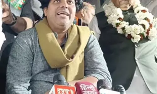 इमरान प्रतापगढ़ी का आप सरकार पर तंज इमरान प्रतापगढ़ी का आप सरकार पर तंज