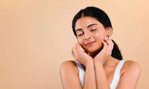 Winter Pink Glow on Face:सर्दियों के लिए जादुई स्किन केयर रूटीन, गाल ही नहीं चेहरा भी दिखेगा गुलाबी Winter Pink Glow on Face:सर्दियों के लिए जादुई स्किन केयर रूटीन, गाल ही नहीं चेहरा भी दिखेगा गुलाबी