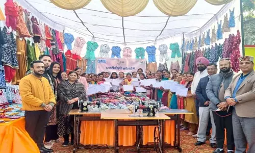 Himachal: कौशल प्रशिक्षण के साथ ग्रामीण महिलाओं को सशक्त बनाना Himachal: कौशल प्रशिक्षण के साथ ग्रामीण महिलाओं को सशक्त बनाना