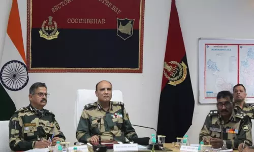 BSF ADG ने भारत-बांग्लादेश सीमा पर सुरक्षा, परिचालन तैयारियों की समीक्षा की BSF ADG ने भारत-बांग्लादेश सीमा पर सुरक्षा, परिचालन तैयारियों की समीक्षा की