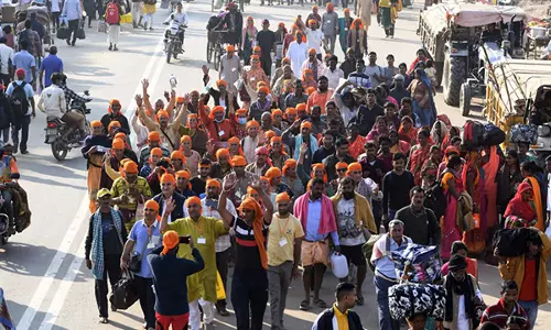 MahaKumbh: योगी आदित्यनाथ ने बसंत पंचमी के दौरान अमृत स्नान की व्यवस्था की निगरानी की