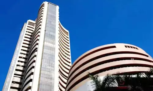 अमेरिकी टैरिफ से लाल निशान में खुला शेयर बाजार अमेरिकी टैरिफ से लाल निशान में खुला शेयर बाजार